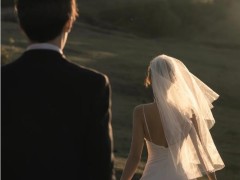 簡(jiǎn)約婚紗攝影特點(diǎn)